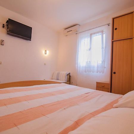 Kos Apartments Bol Zewnętrze zdjęcie
