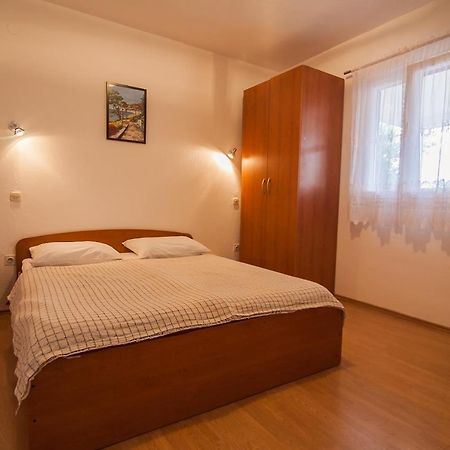 Kos Apartments Bol Zewnętrze zdjęcie