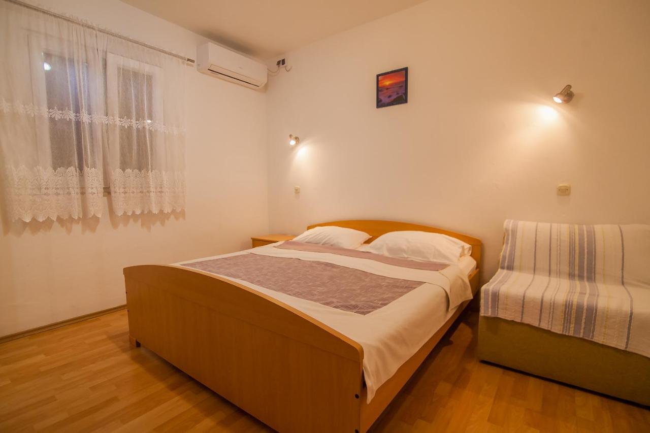 Kos Apartments Bol Zewnętrze zdjęcie