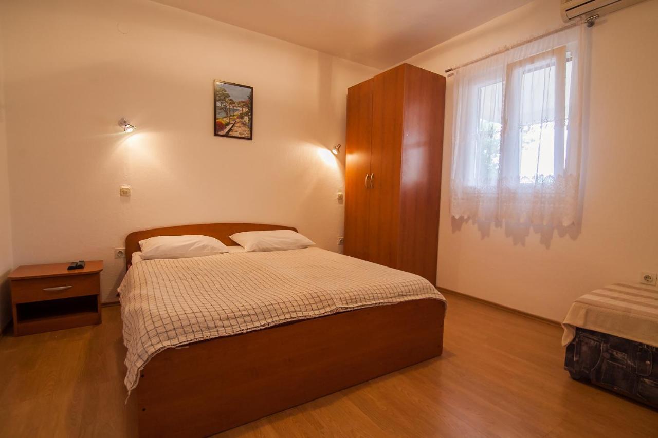 Kos Apartments Bol Zewnętrze zdjęcie