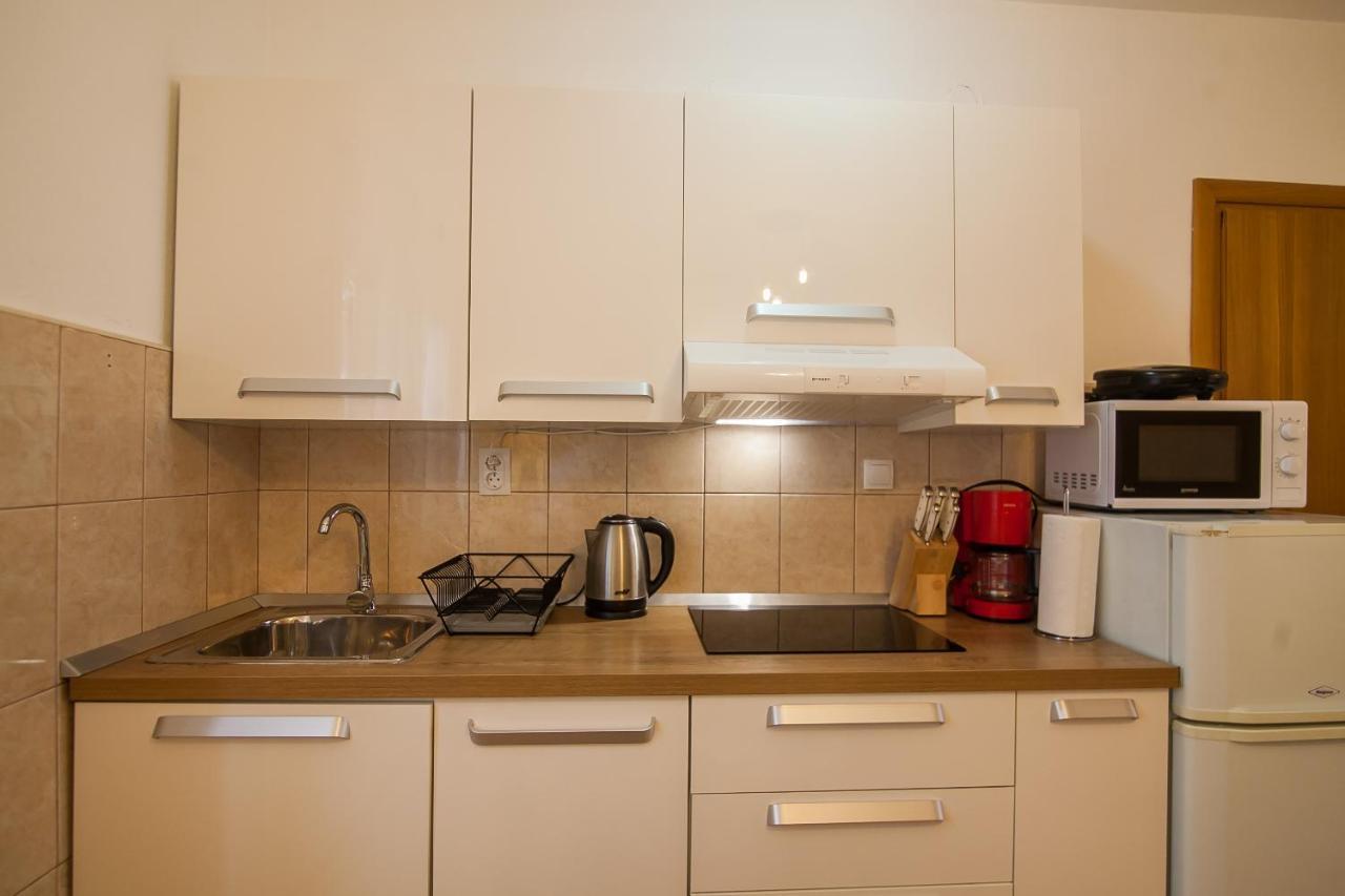 Kos Apartments Bol Zewnętrze zdjęcie