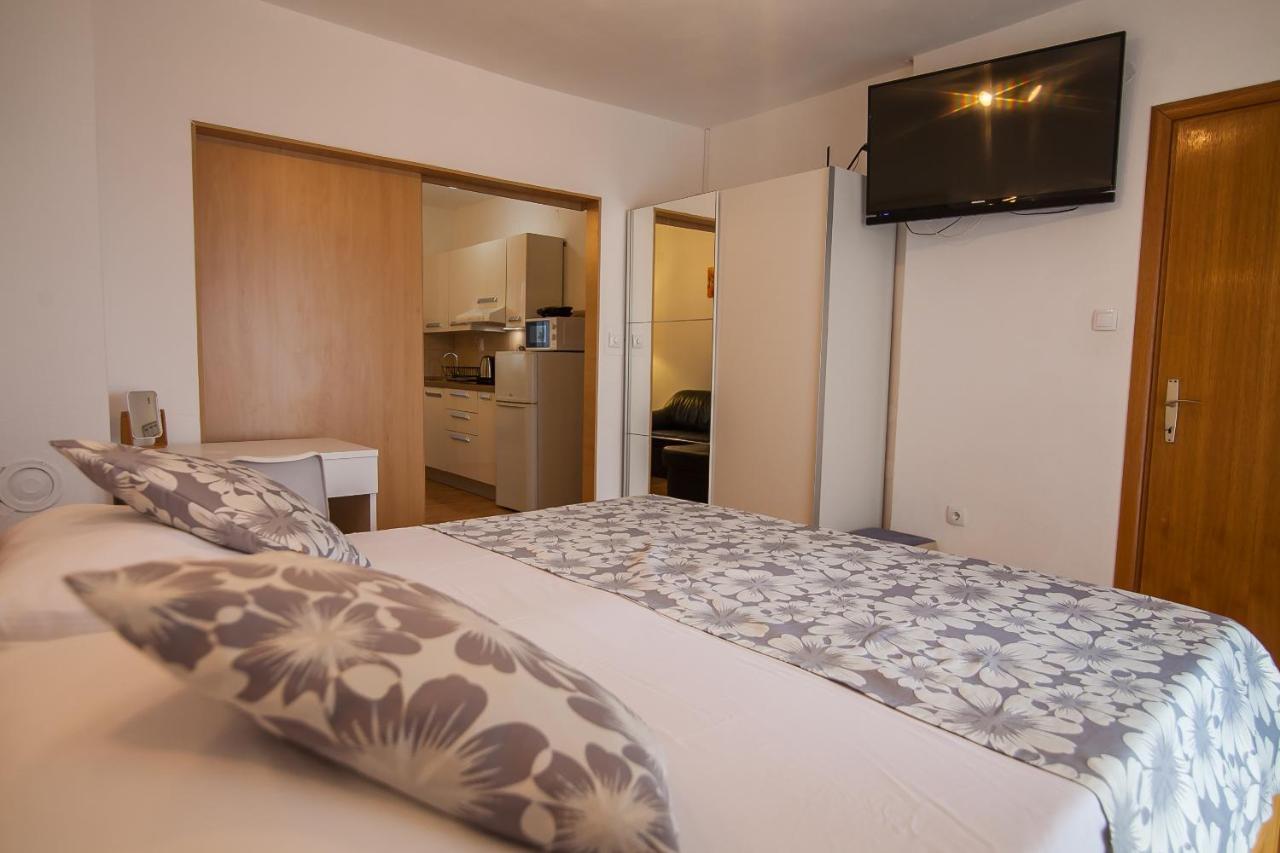 Kos Apartments Bol Zewnętrze zdjęcie
