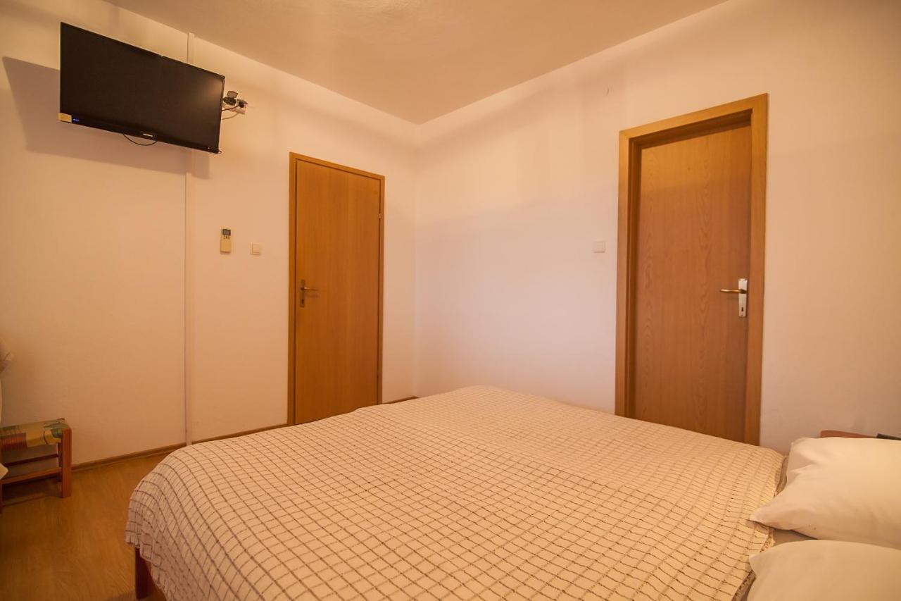Kos Apartments Bol Zewnętrze zdjęcie