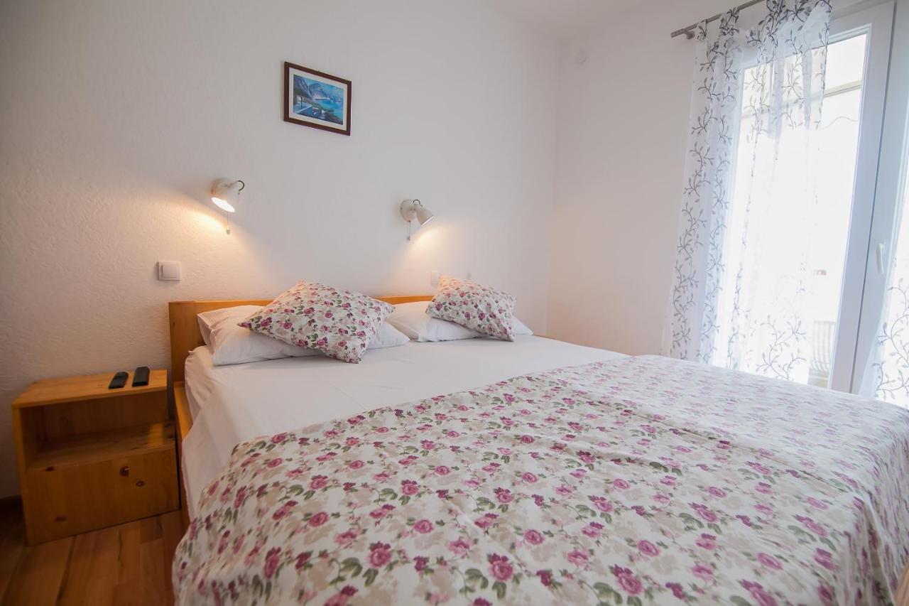 Kos Apartments Bol Zewnętrze zdjęcie