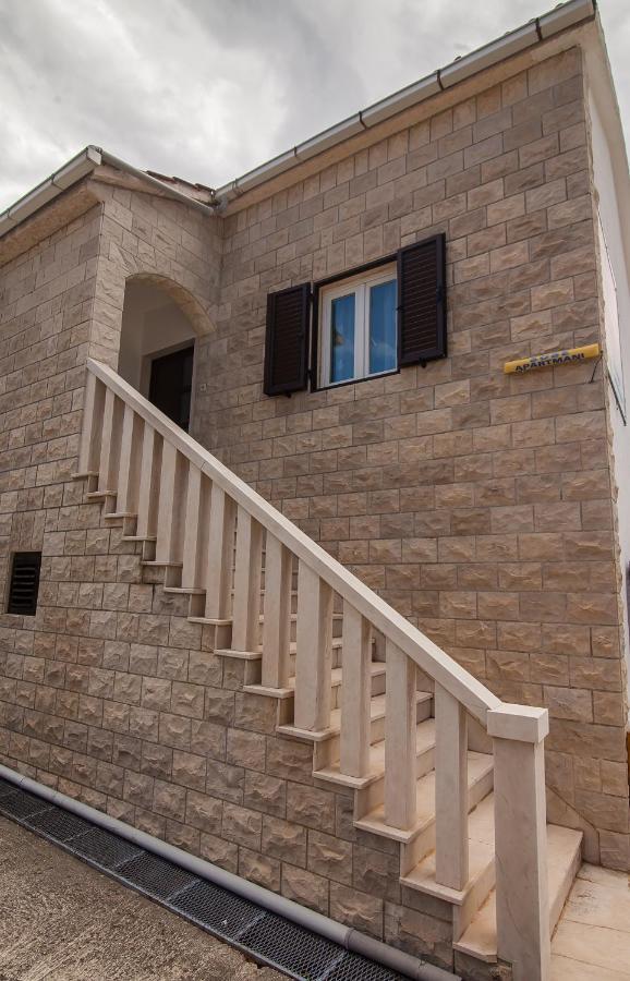 Kos Apartments Bol Zewnętrze zdjęcie